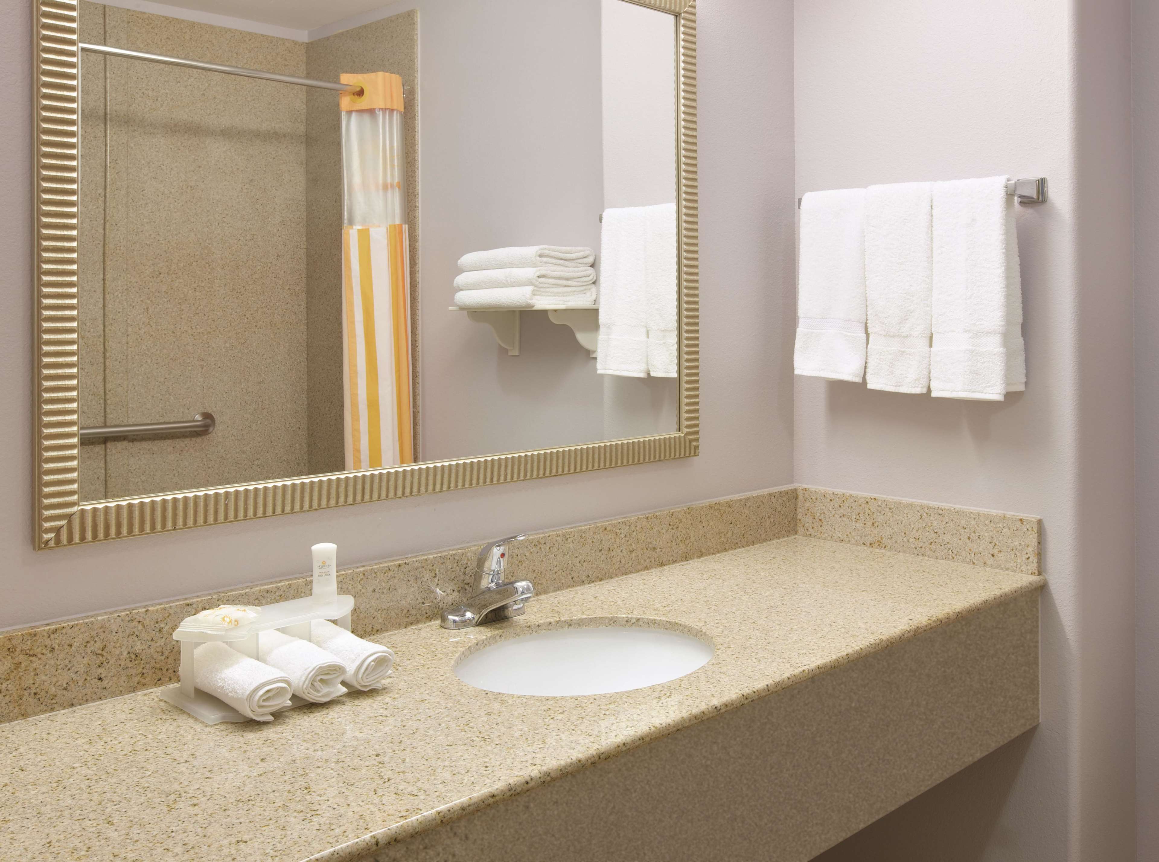 La Quinta Inn & Suites by Wyndham Corsicana