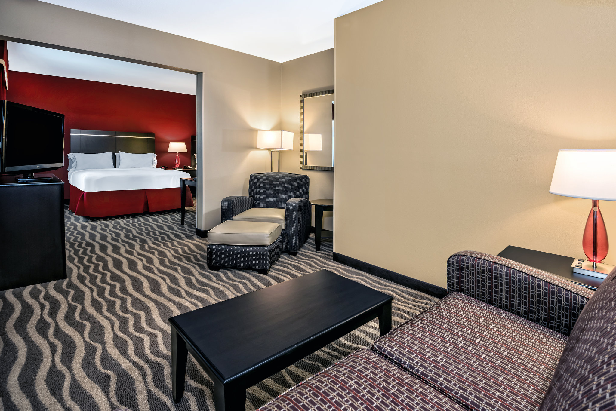 Holiday Inn Express Hotel & Suites Cotulla