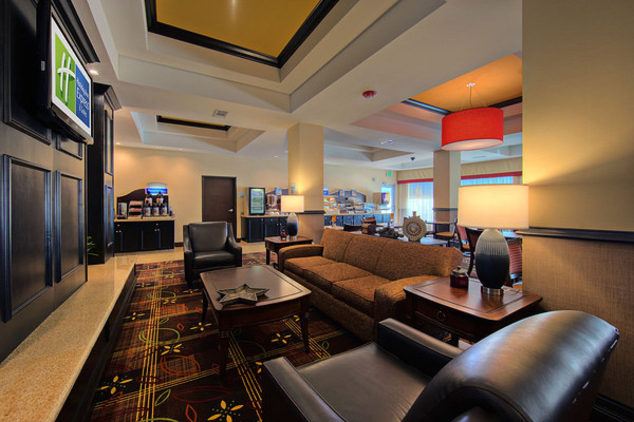 Holiday Inn Express Hotel & Suites Cotulla