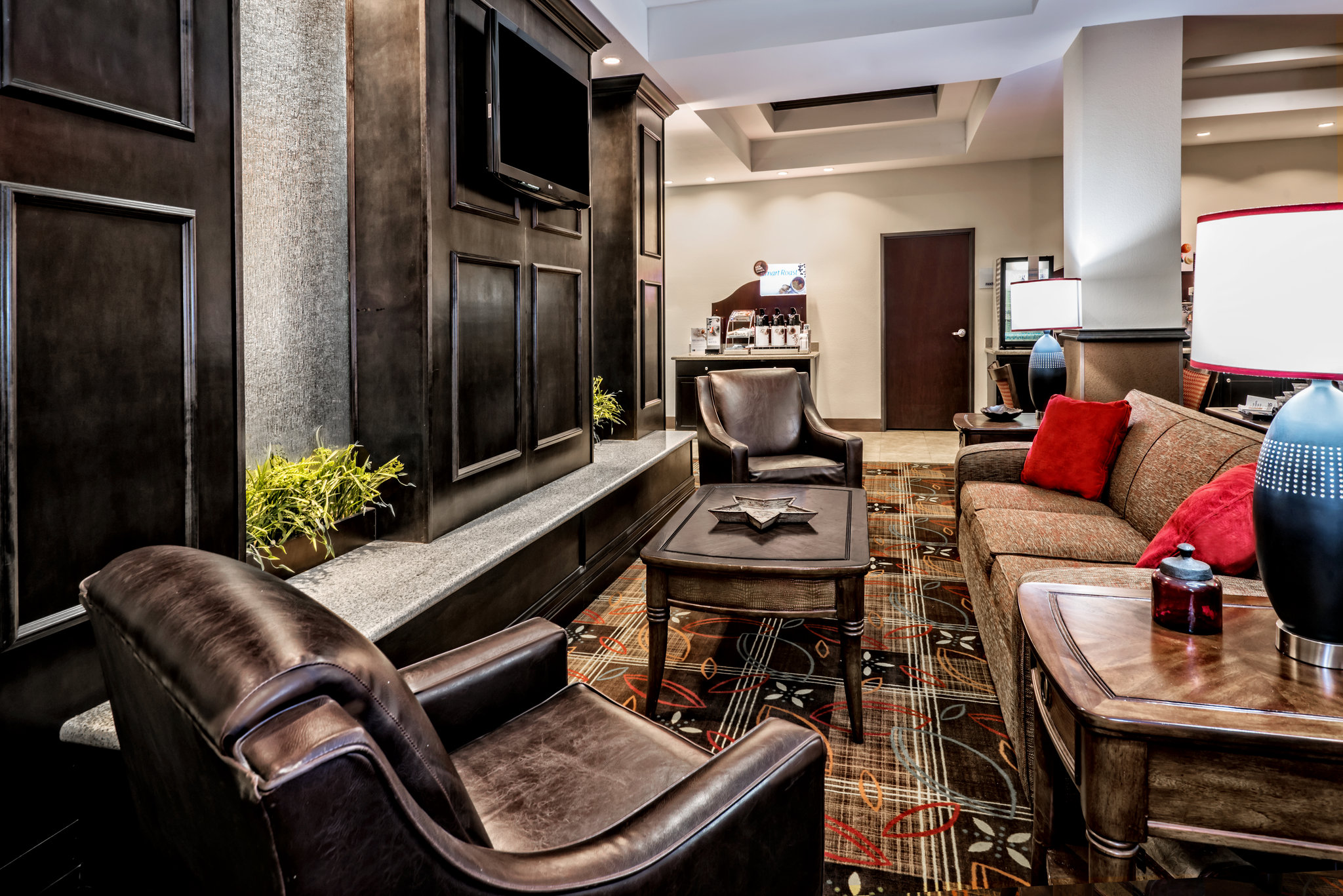 Holiday Inn Express Hotel & Suites Cotulla