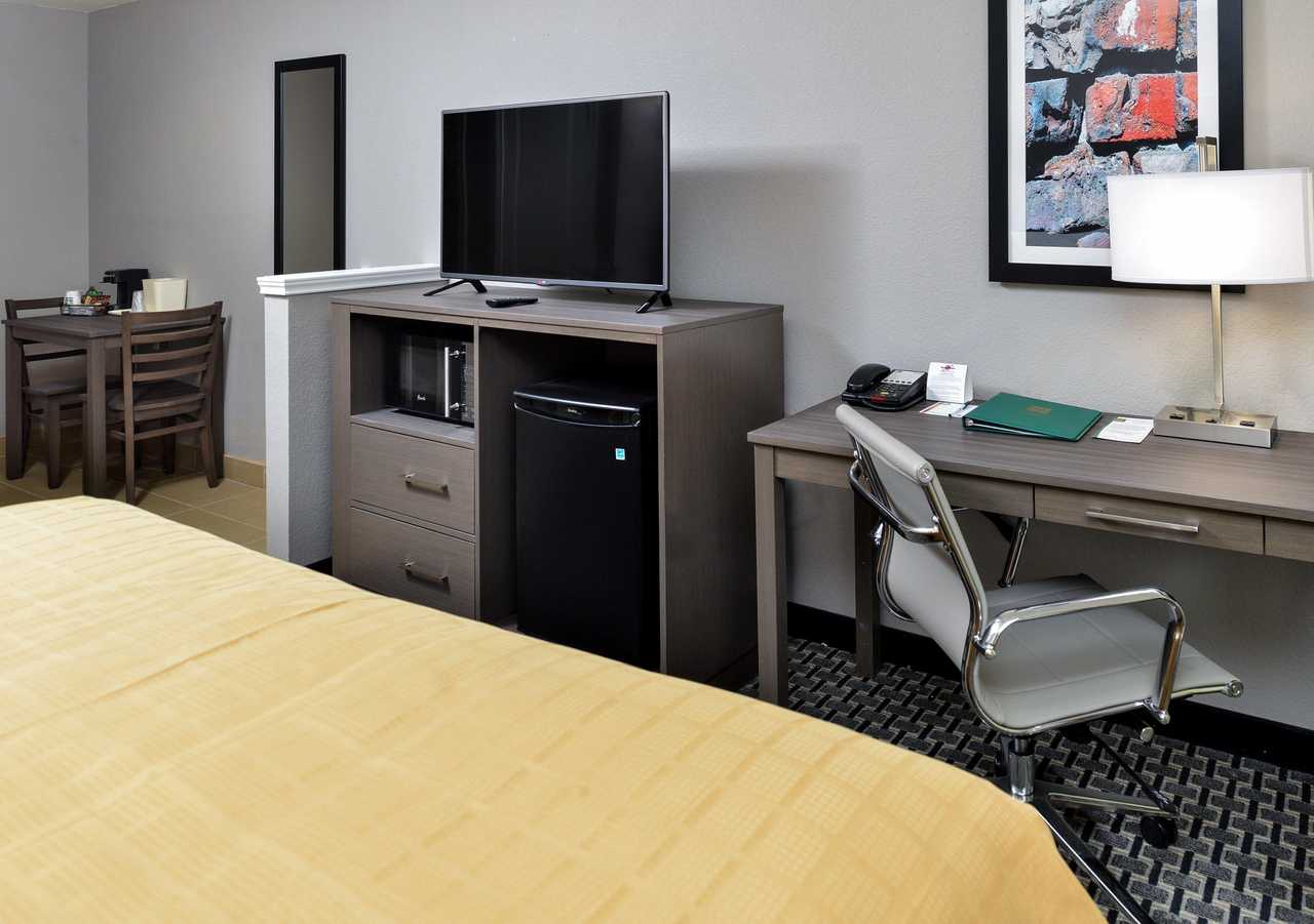 Scottish Inns and Suites Cotulla, TX