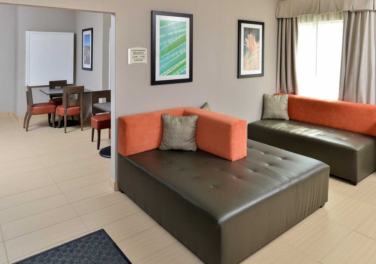 Scottish Inns and Suites Cotulla, TX