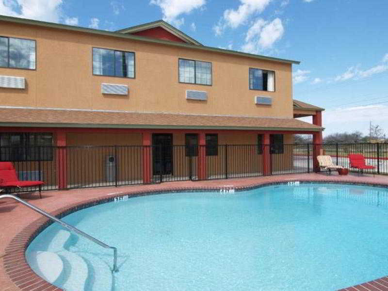 Whitten Inn Cotulla
