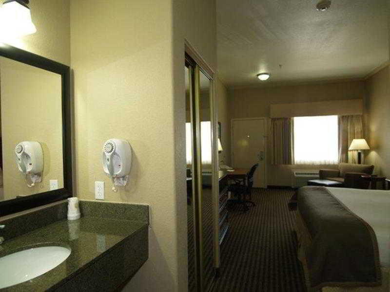 Whitten Inn Cotulla