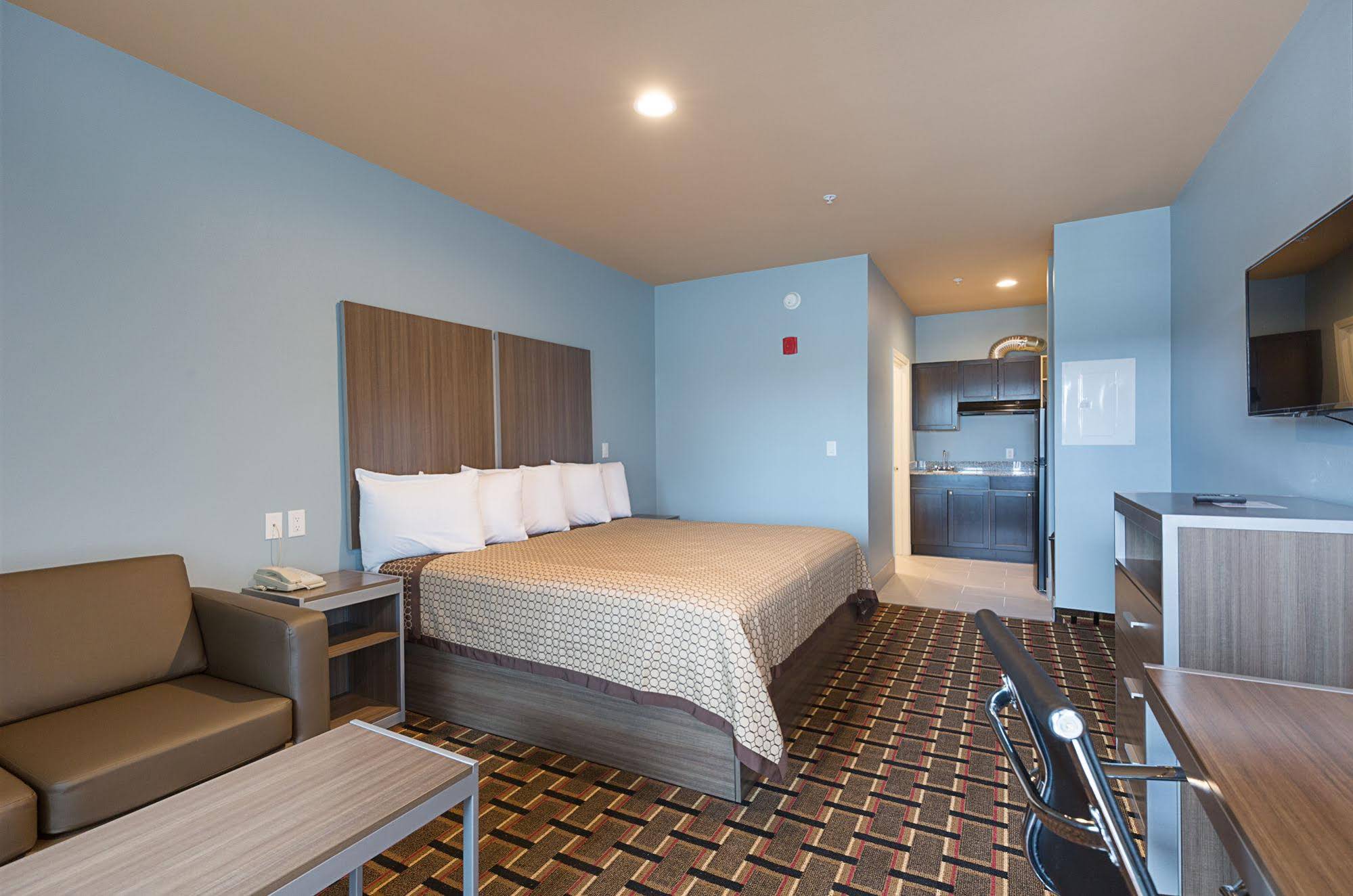Scottish Inns and Suites Crosby