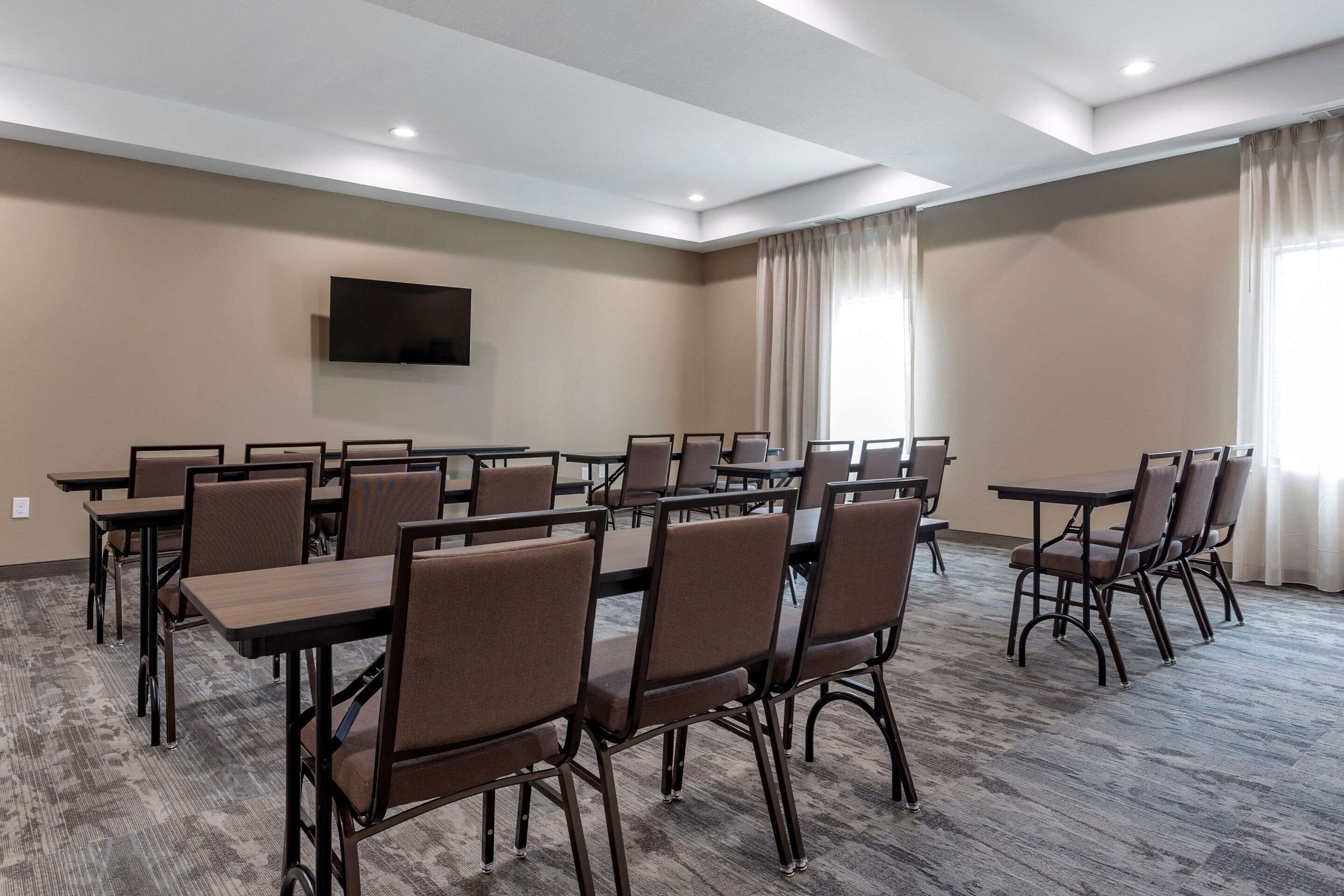 Sleep Inn & Suites