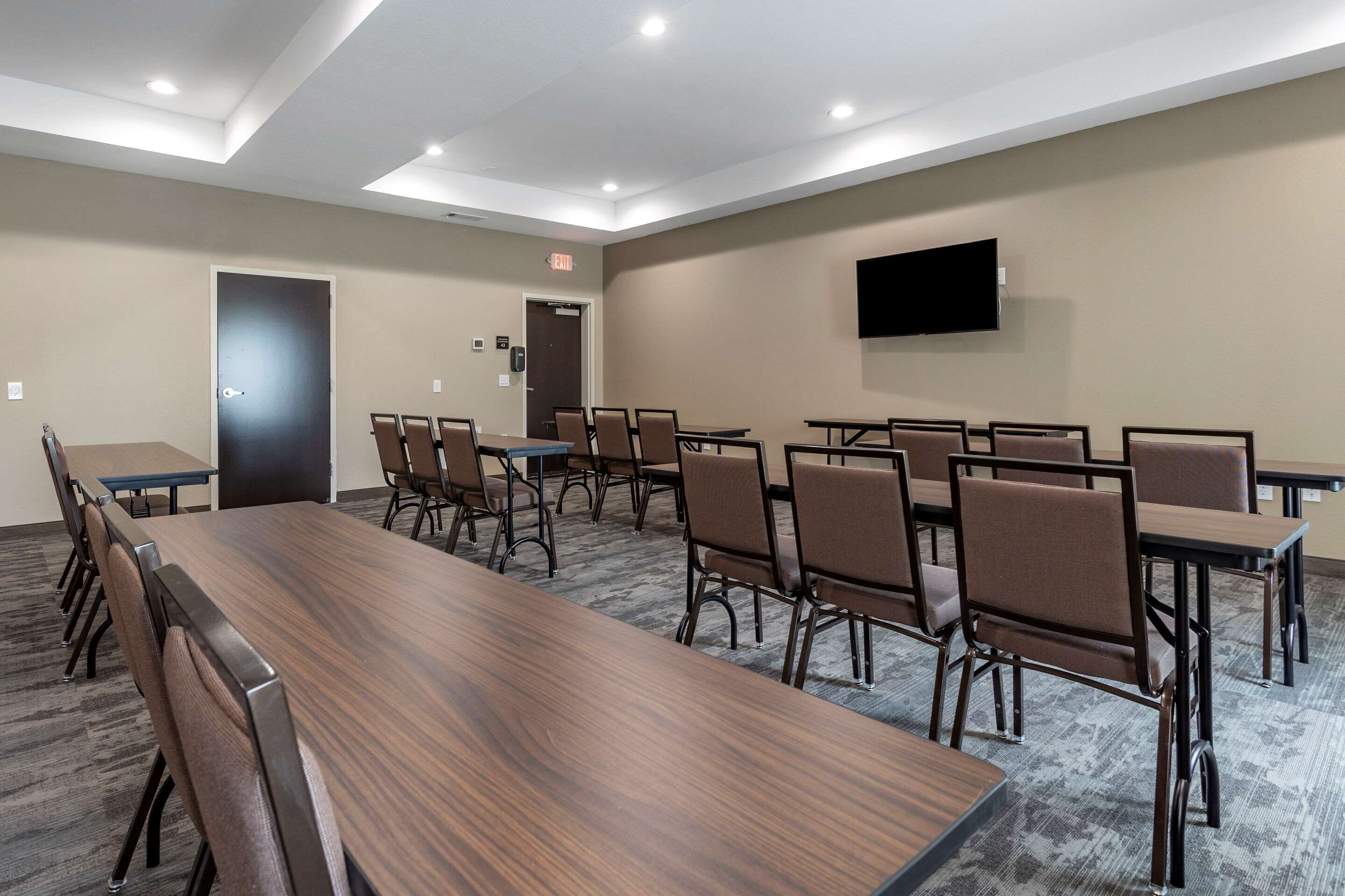 Sleep Inn & Suites