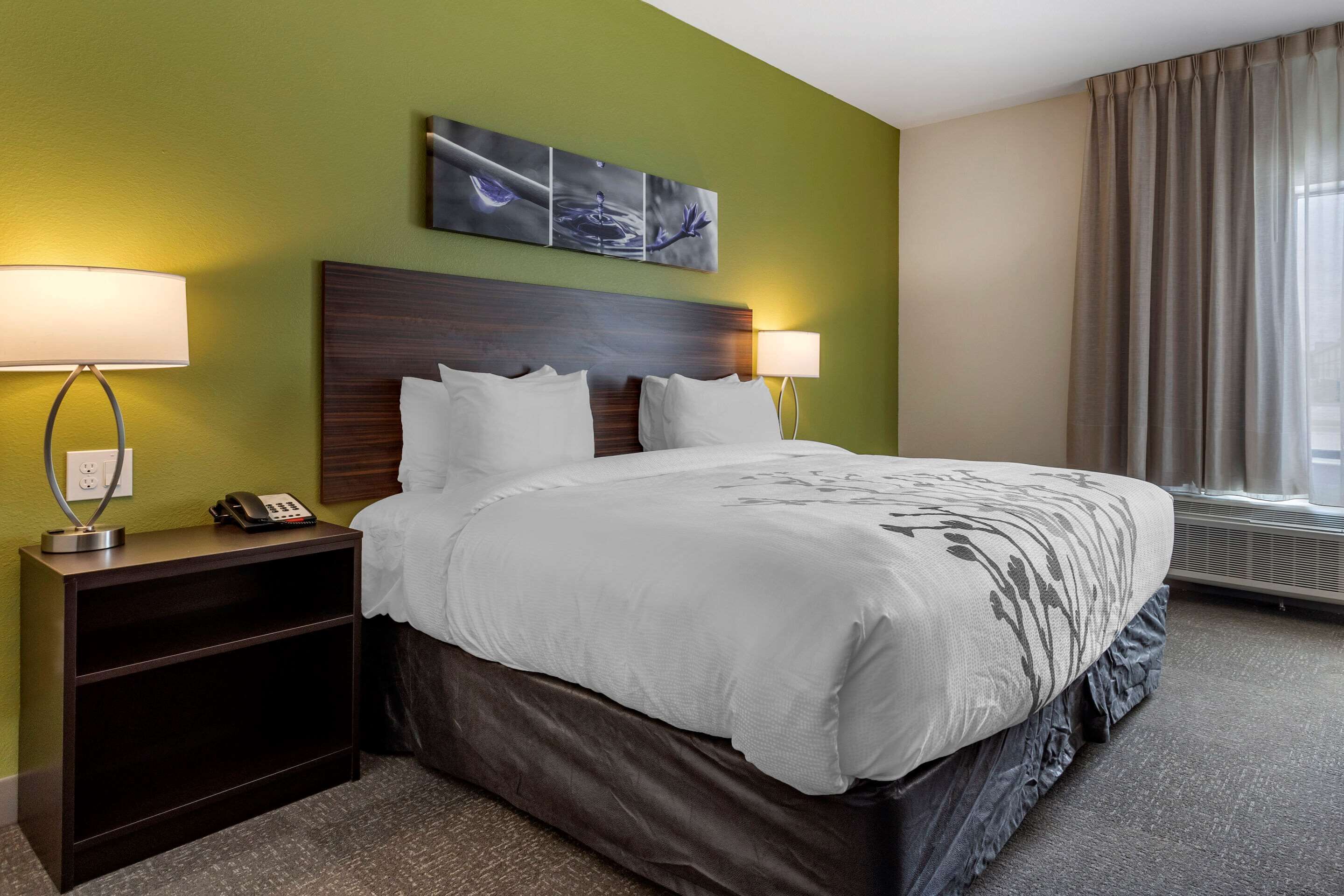 Sleep Inn & Suites