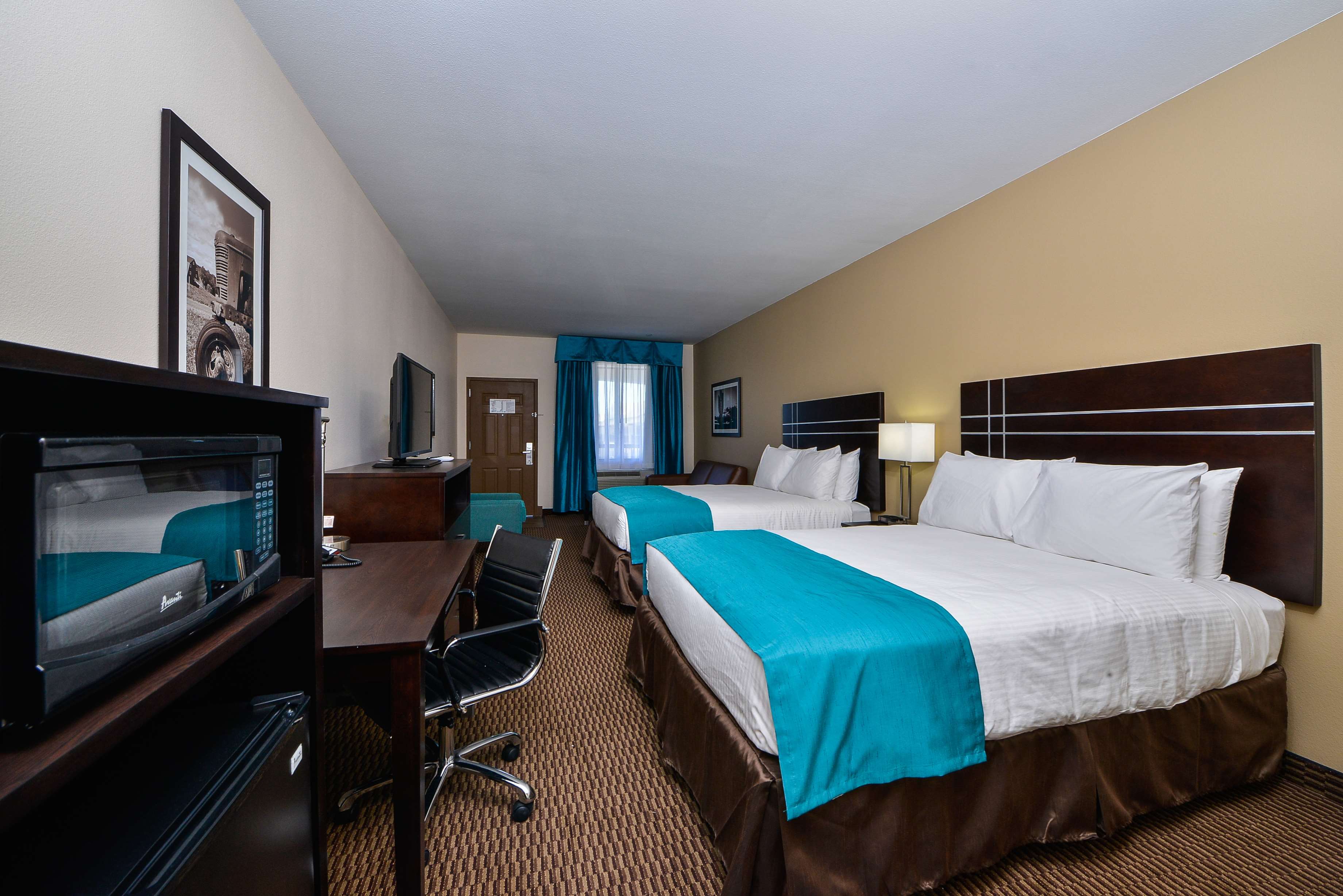 Americas Best Value Inn & Suites