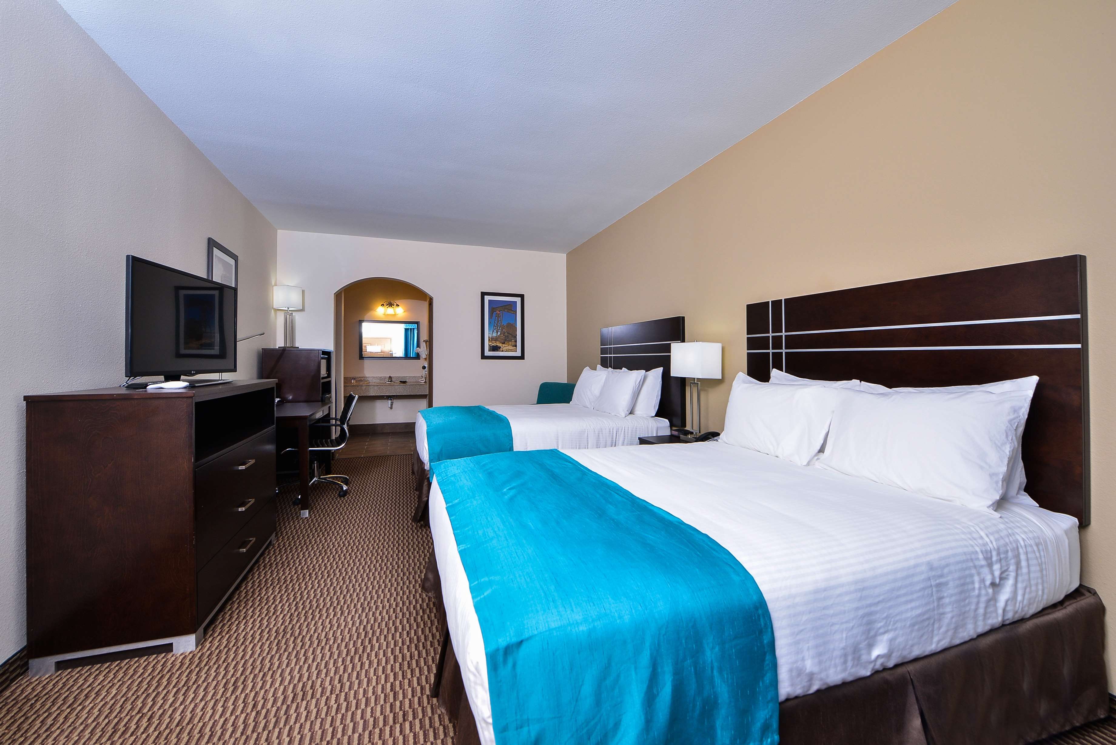 Americas Best Value Inn & Suites