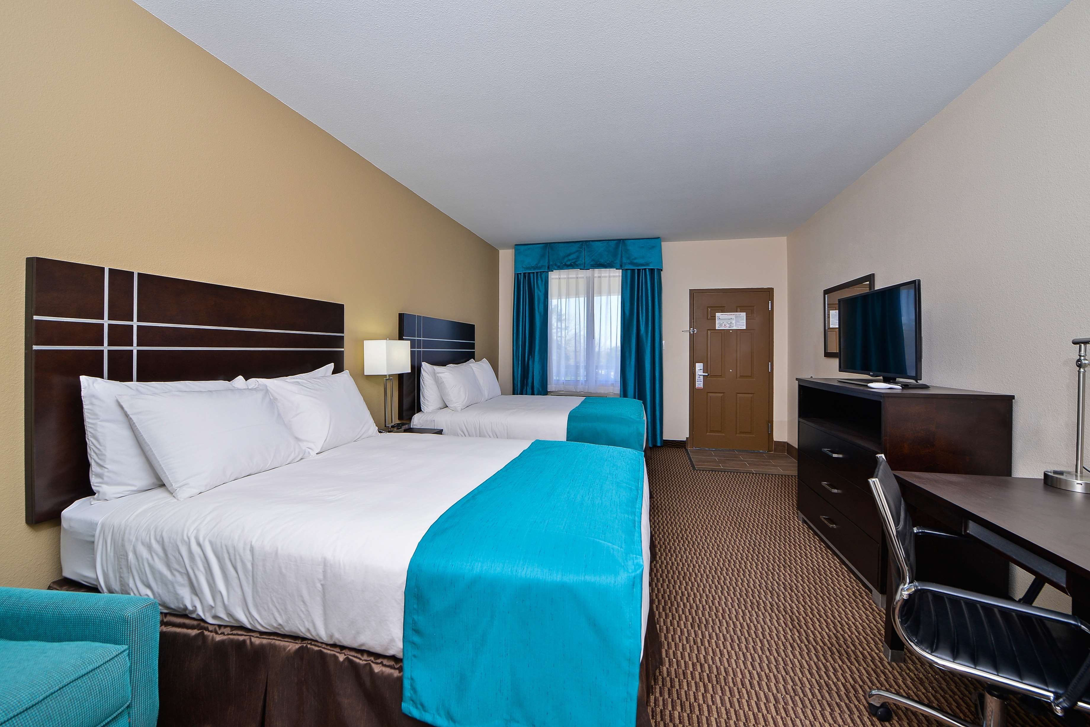 Americas Best Value Inn & Suites