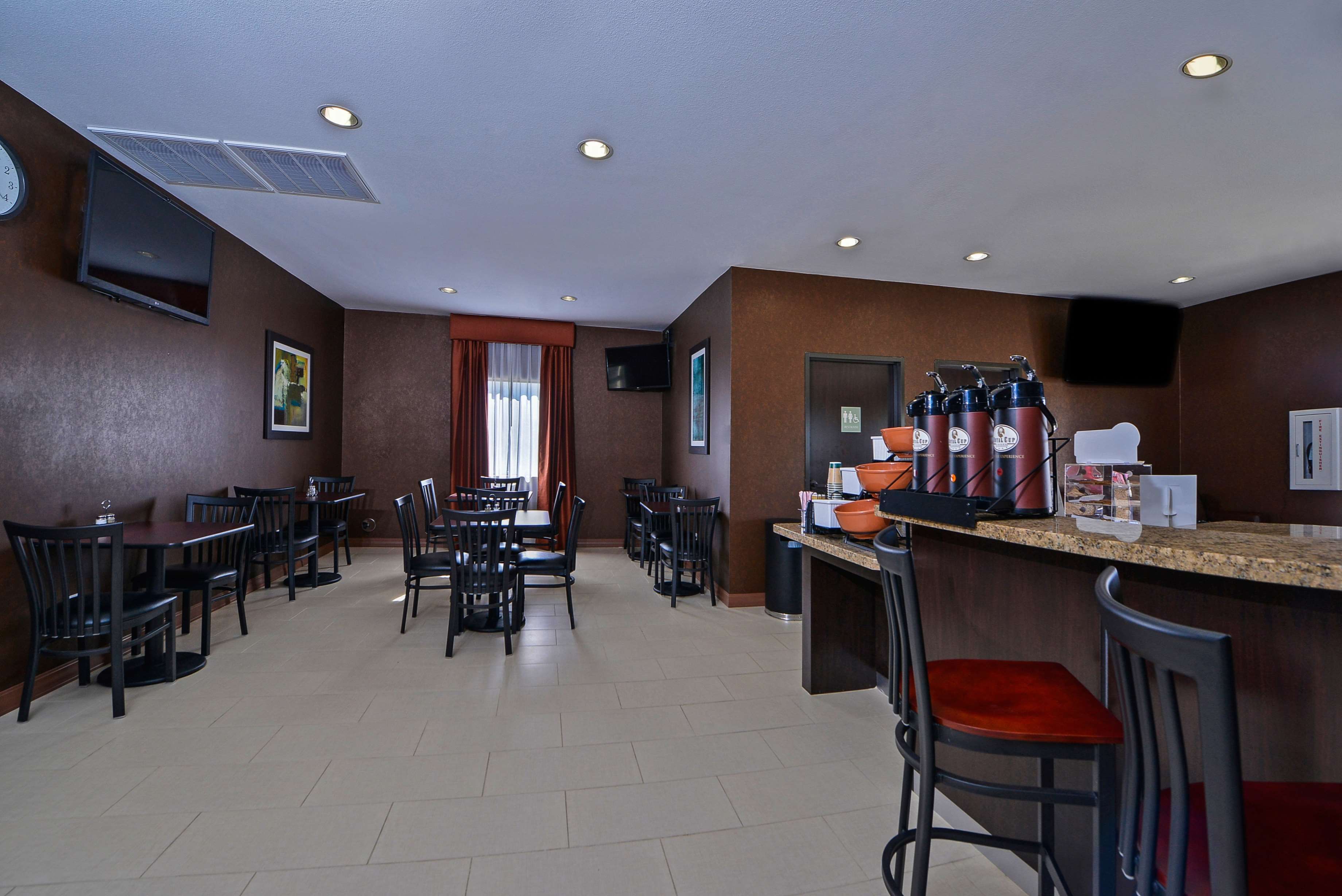 Americas Best Value Inn & Suites