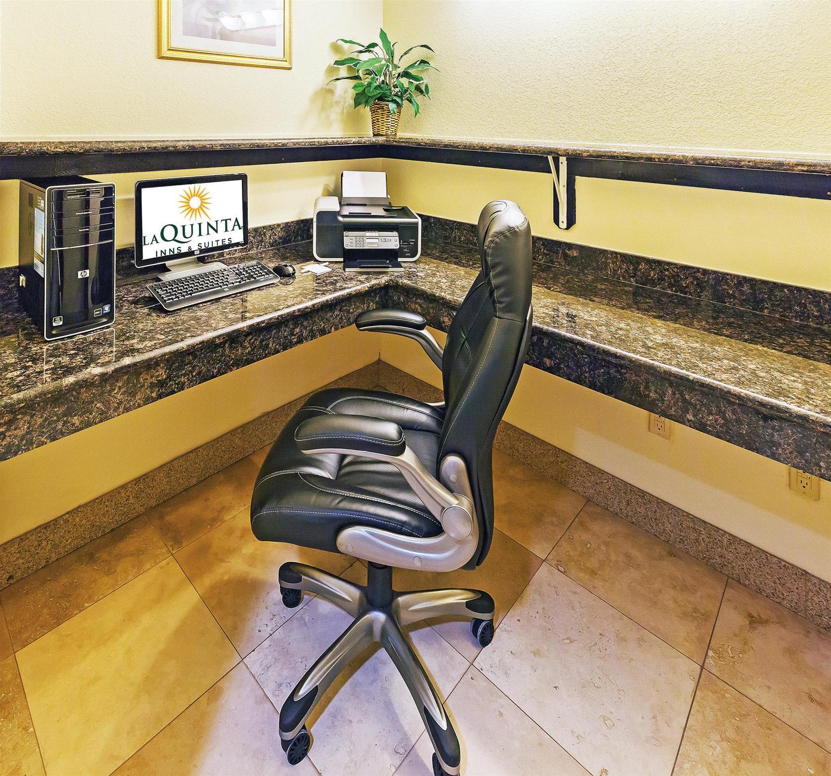 Days Inn by Wyndham Dalhart