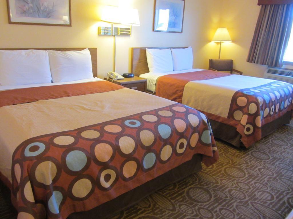 Super 8 by Wyndham Dalhart