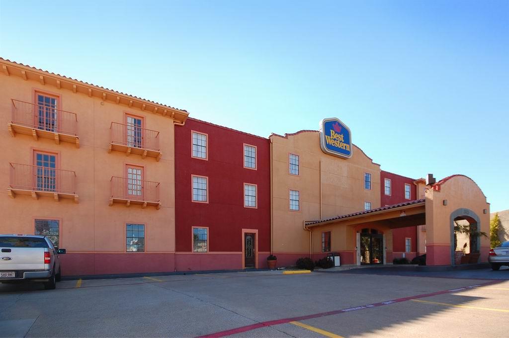 Motel 6 Dallas, TX – Downtown