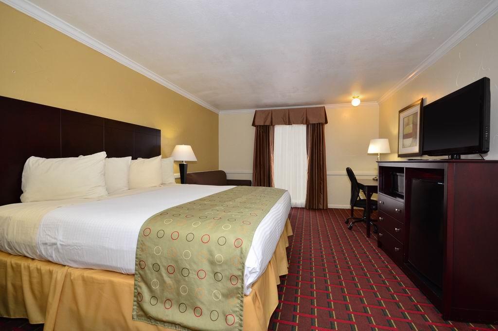 Motel 6 Dallas, TX – Downtown