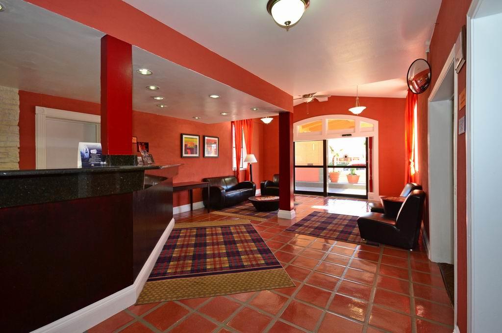 Motel 6 Dallas, TX – Downtown