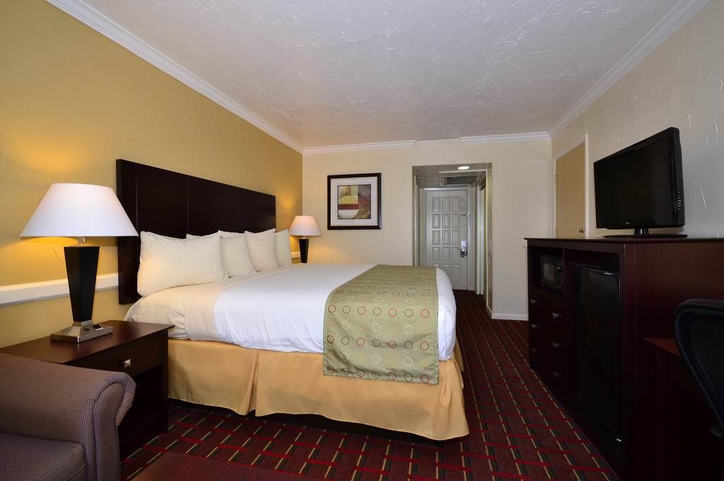 Motel 6 Dallas, TX – Downtown