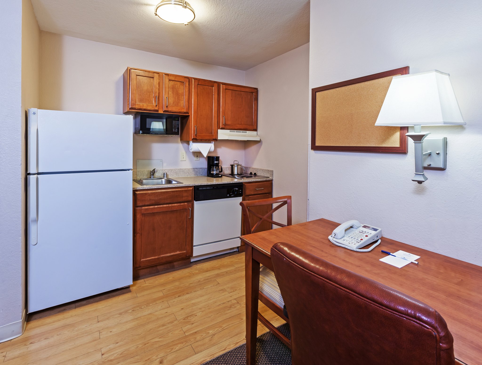 Candlewood Suites Dallas Market Center-Love Field