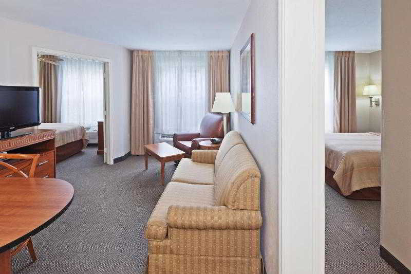 Candlewood Suites Dallas Market Center-Love Field