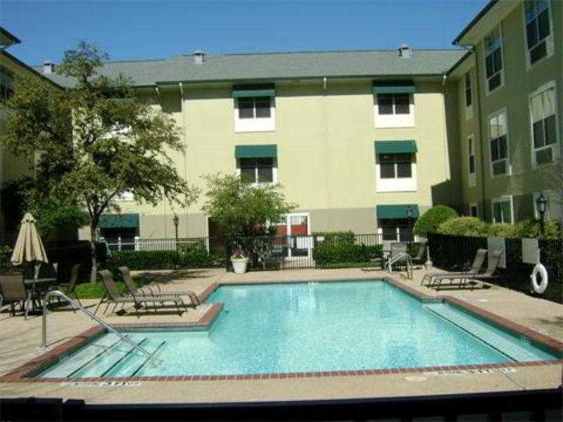 Candlewood Suites Dallas Market Center-Love Field