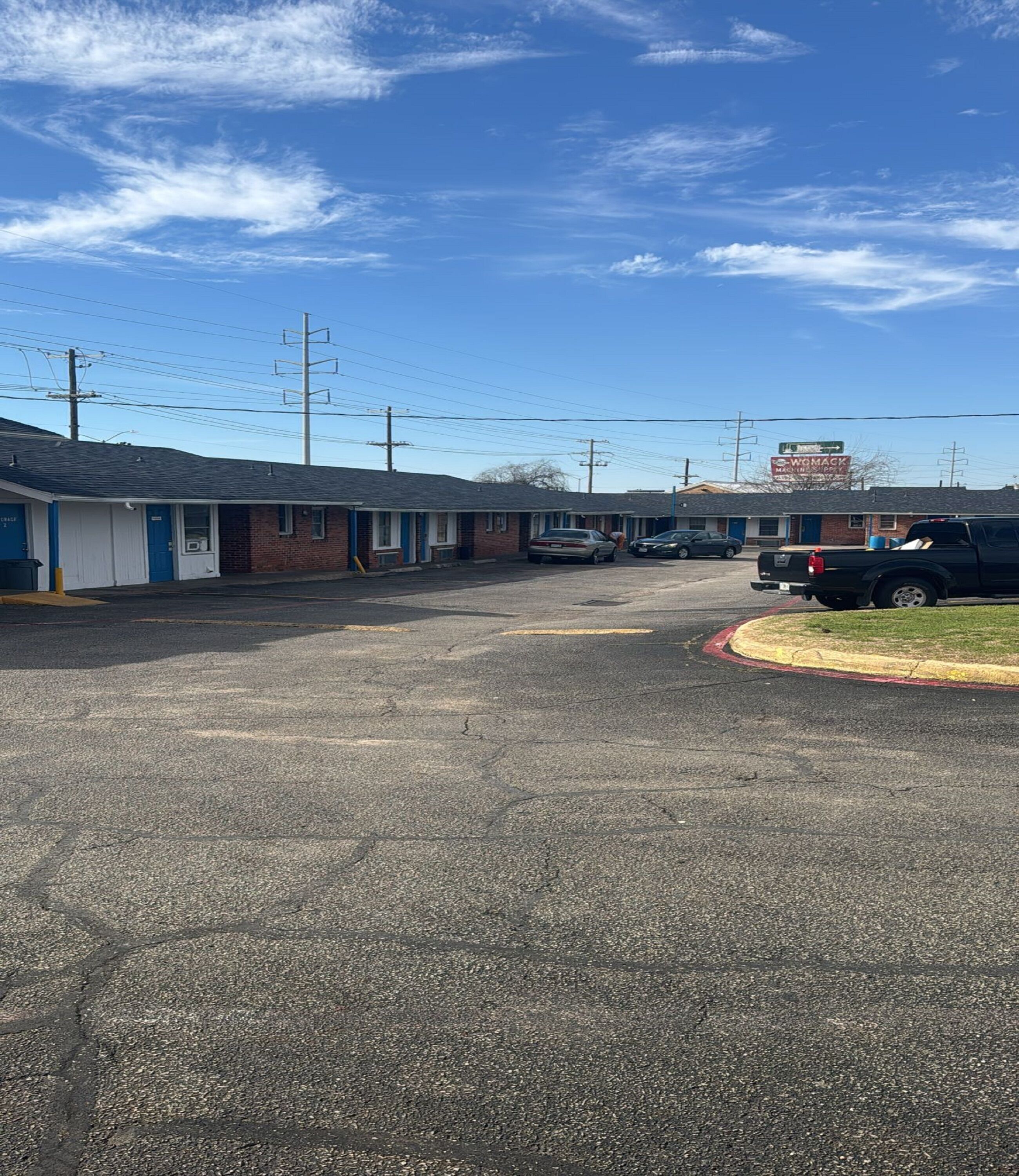 Cole Manor Motel By OYO Love Field Market Center