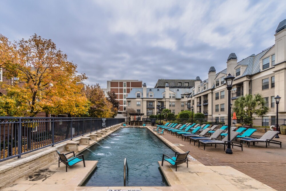 Corporate Stays-Uptown Dallas
