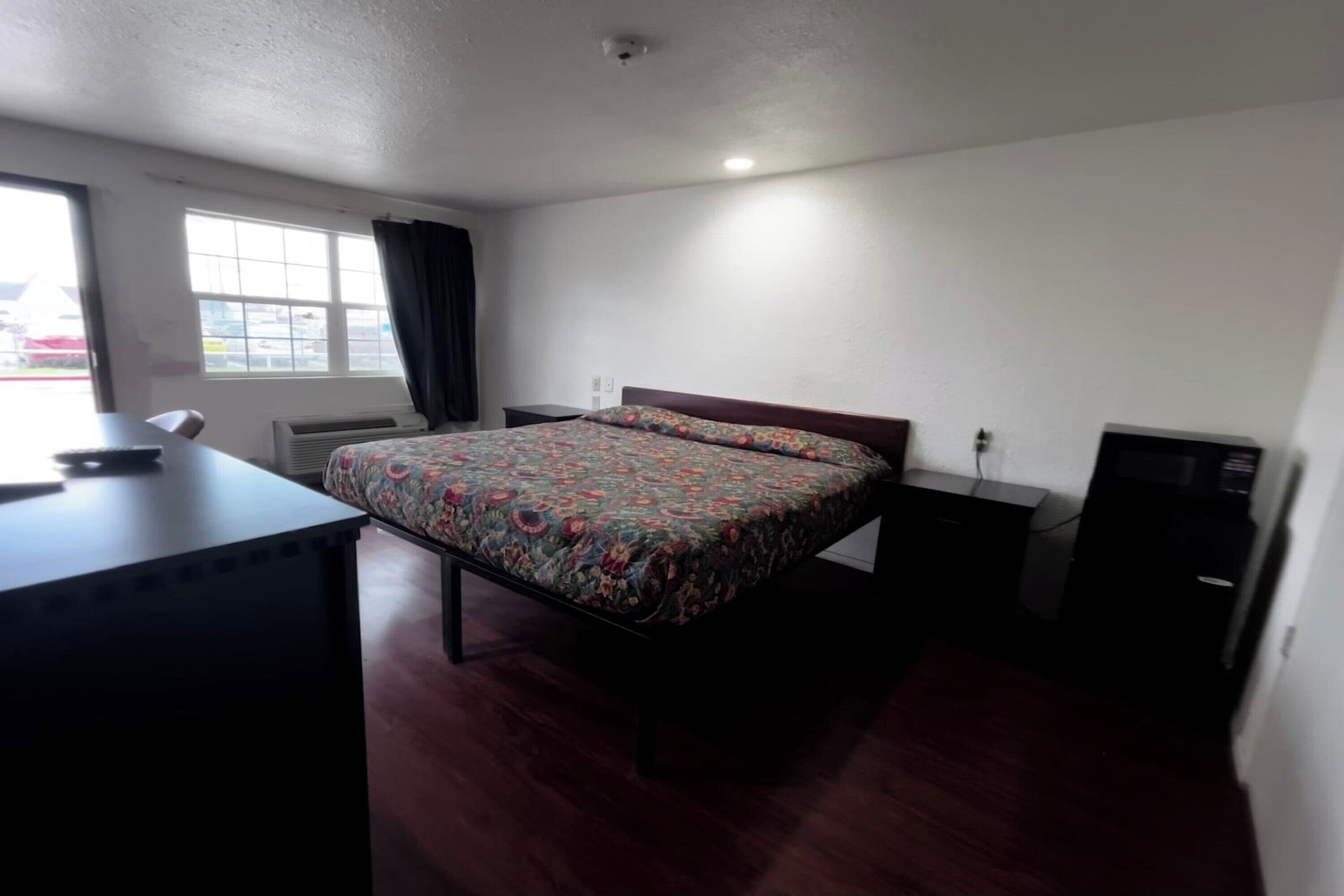 Deluxe Inn Motel By OYO Grand Prairie Interstate 30
