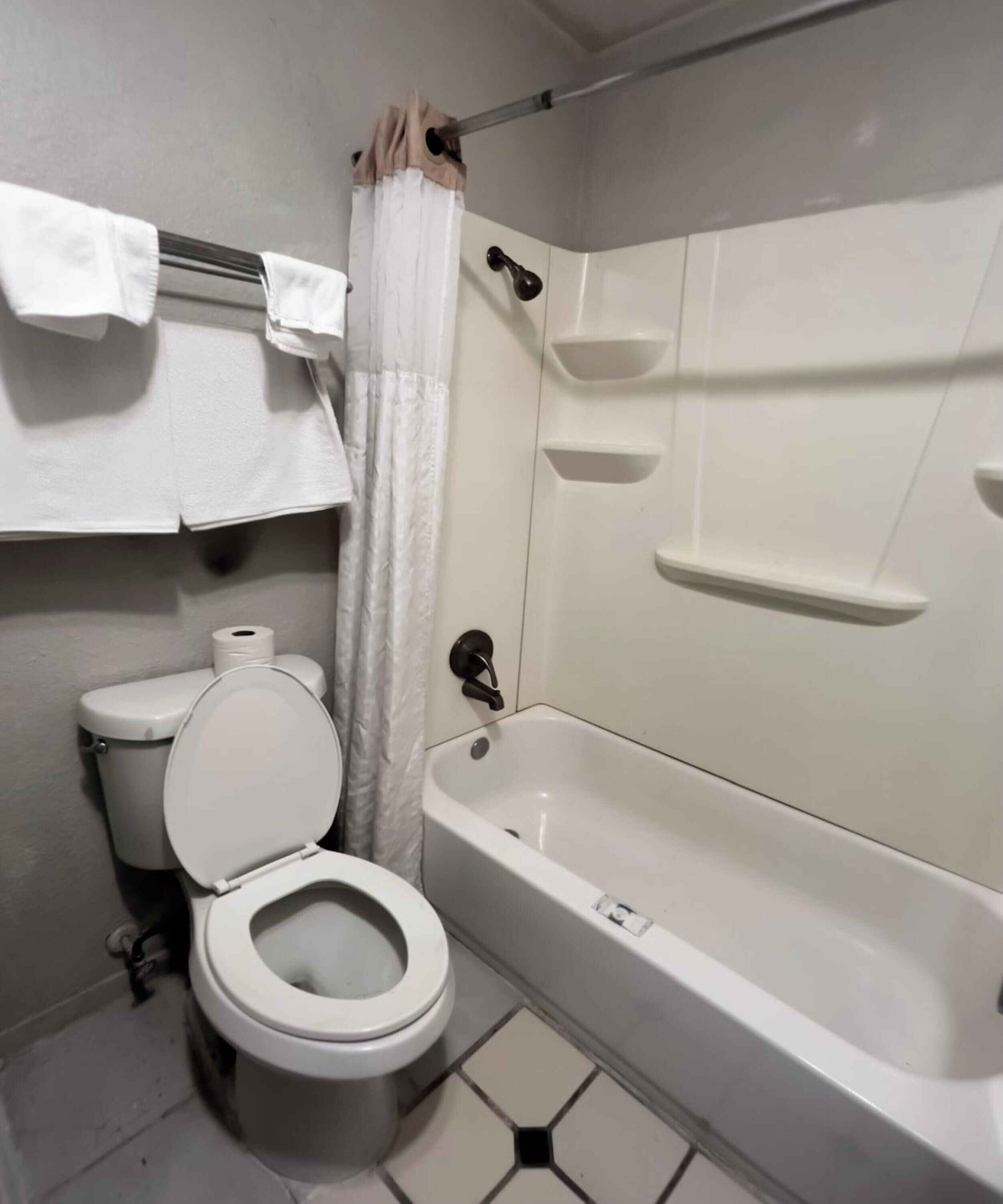 Deluxe Inn Motel By OYO Grand Prairie Interstate 30