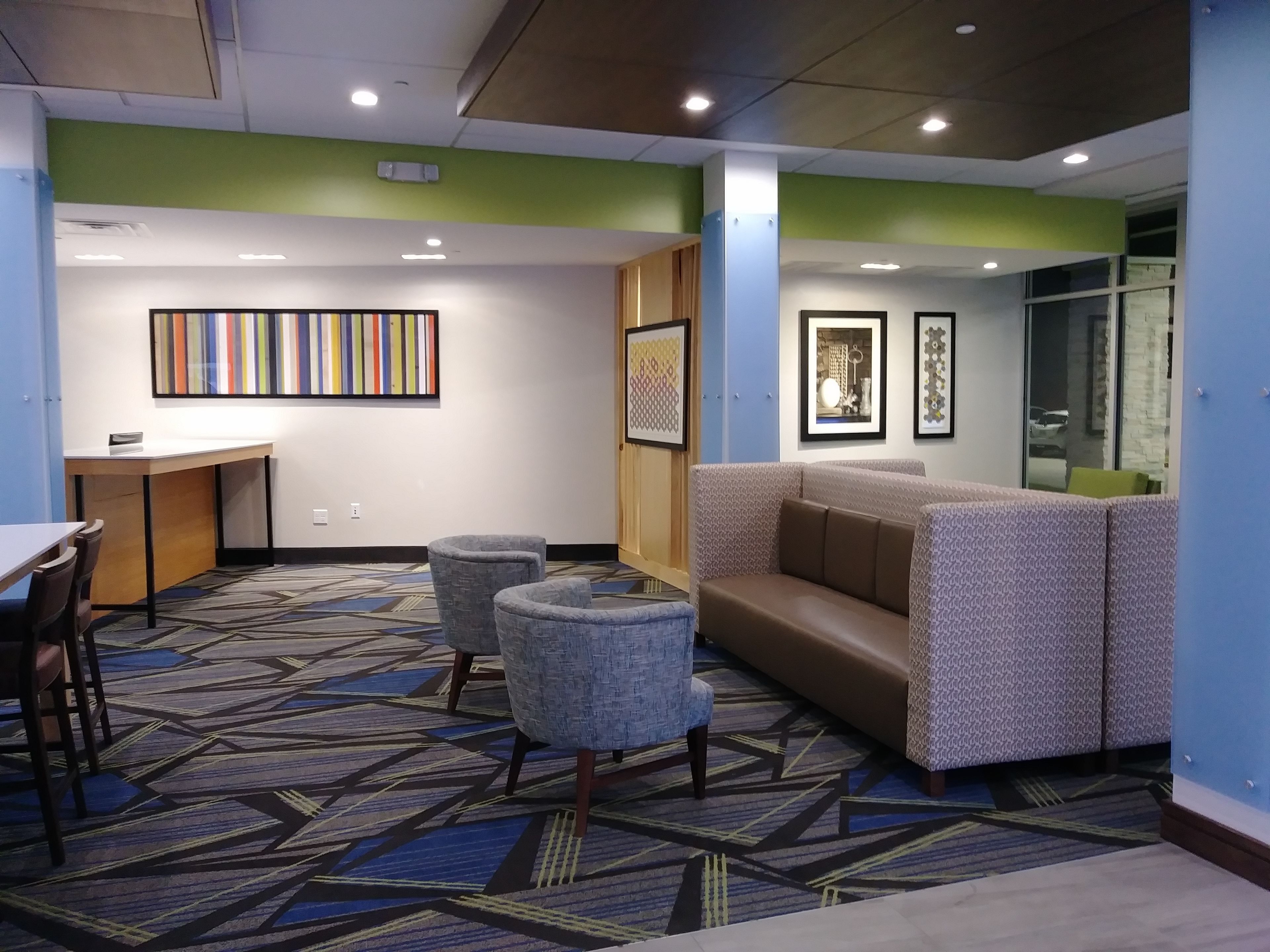 Holiday Inn Express & Suites Dallas Northeast-Arboretum