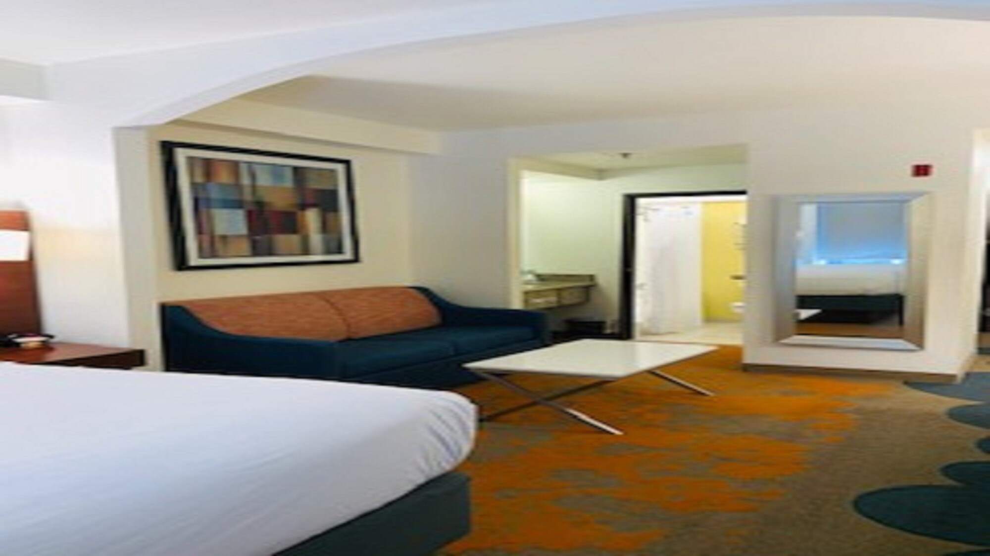 Holiday Inn Express & Suites Dallas Park Central Northeast