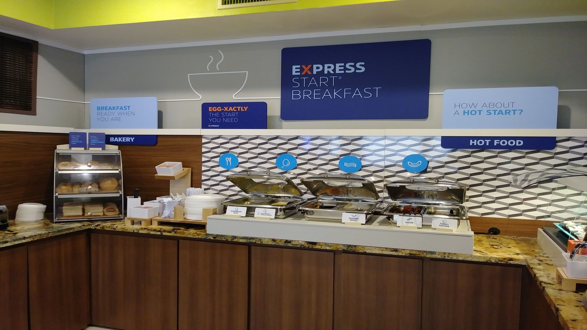 Holiday Inn Express & Suites Dallas Park Central Northeast