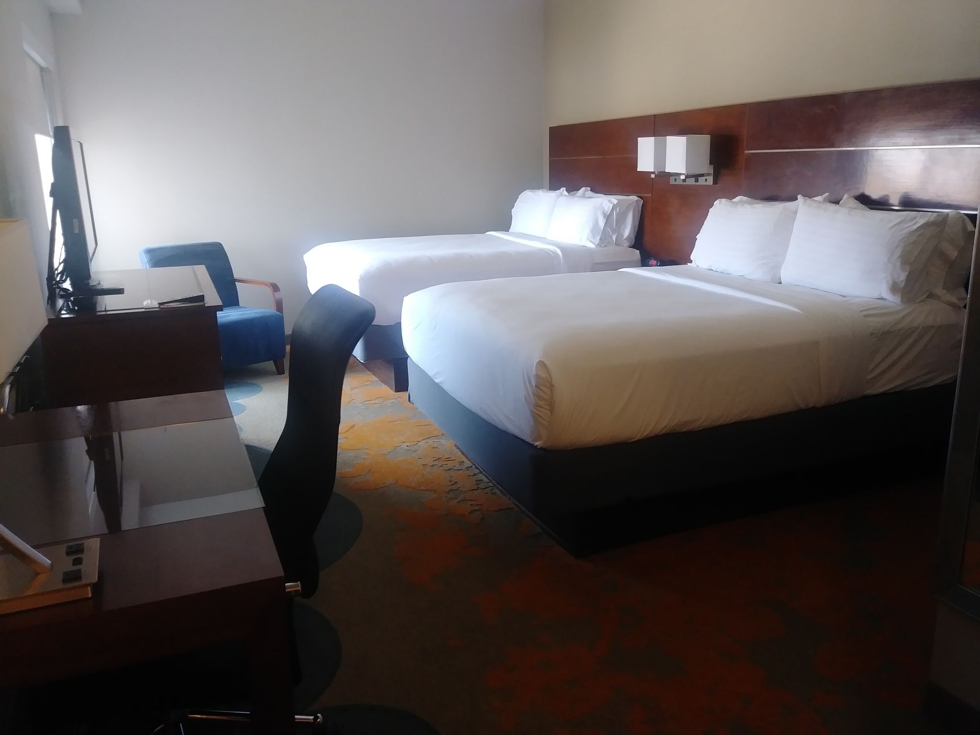 Holiday Inn Express & Suites Dallas Park Central Northeast