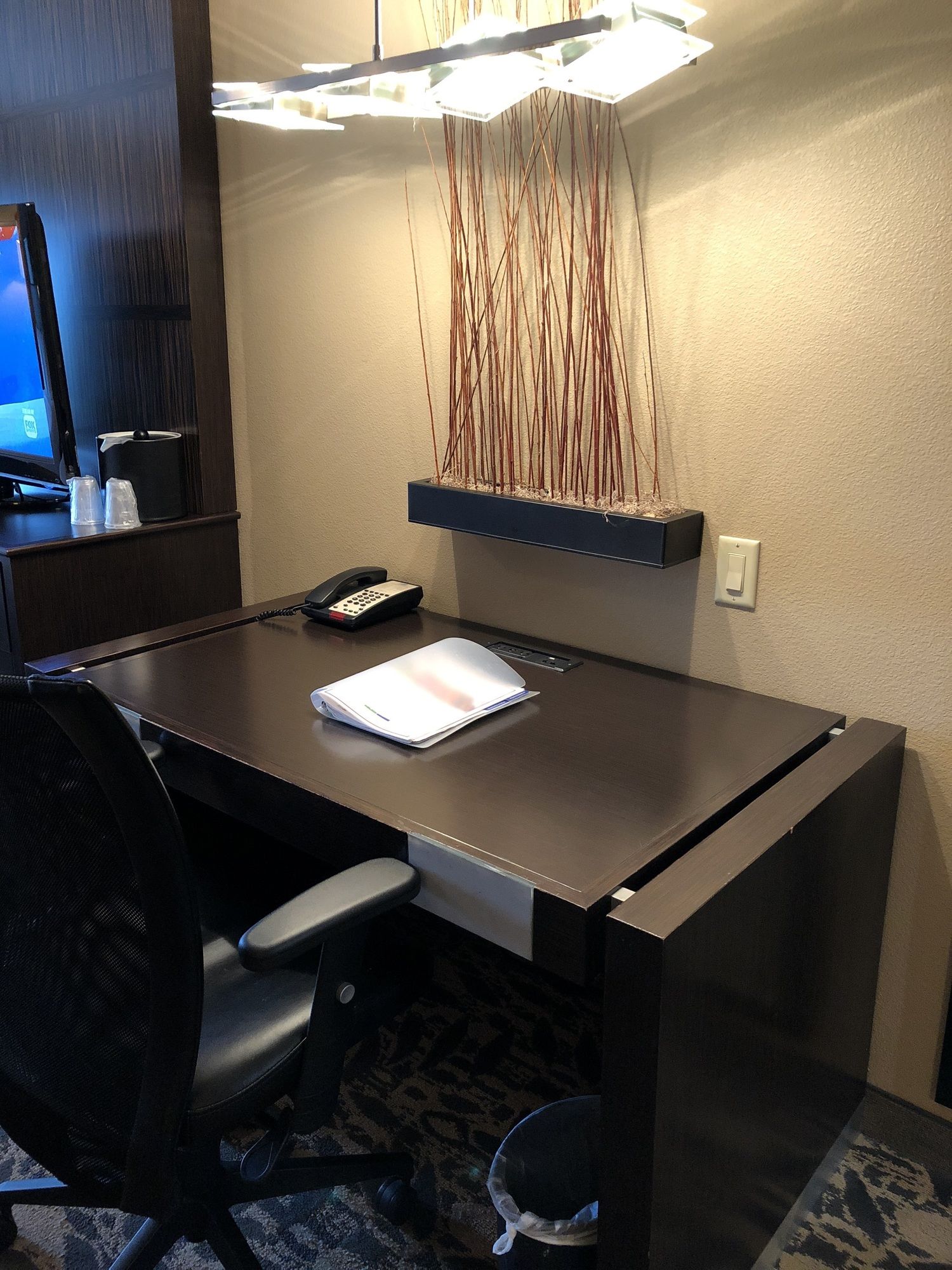 Holiday Inn Express Hotel & Suites North Dallas At Preston