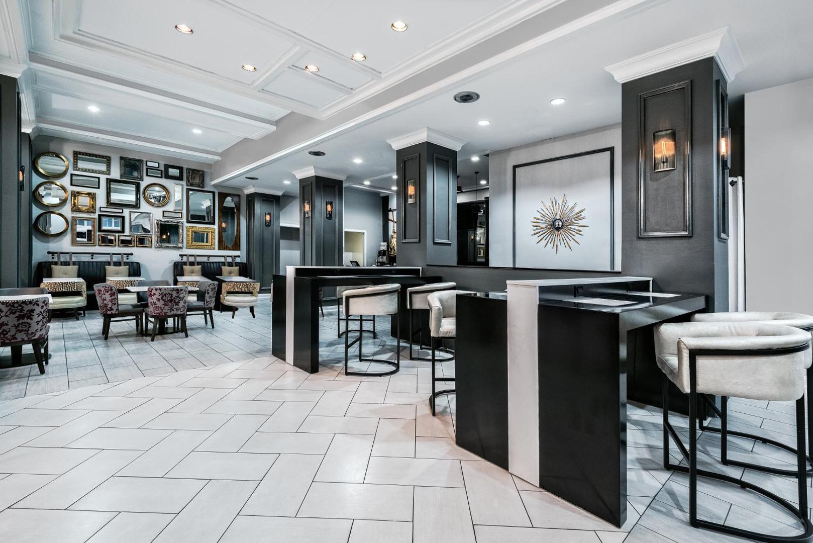 Indigo Dallas Downtown