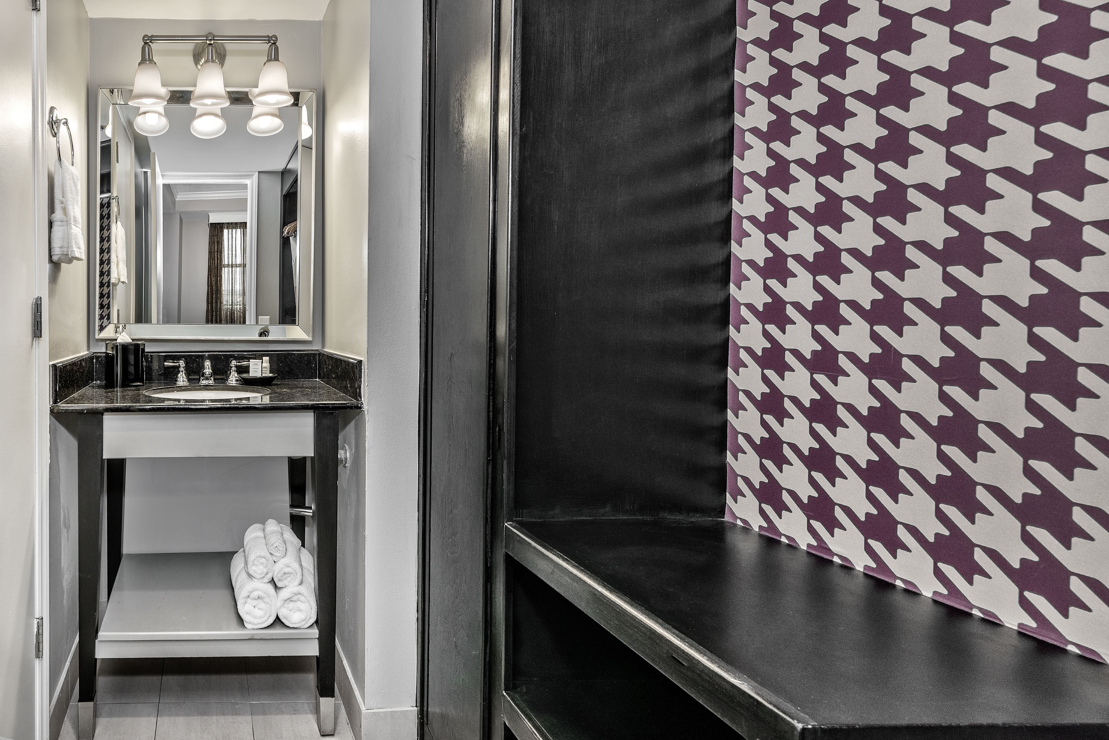 Indigo Dallas Downtown