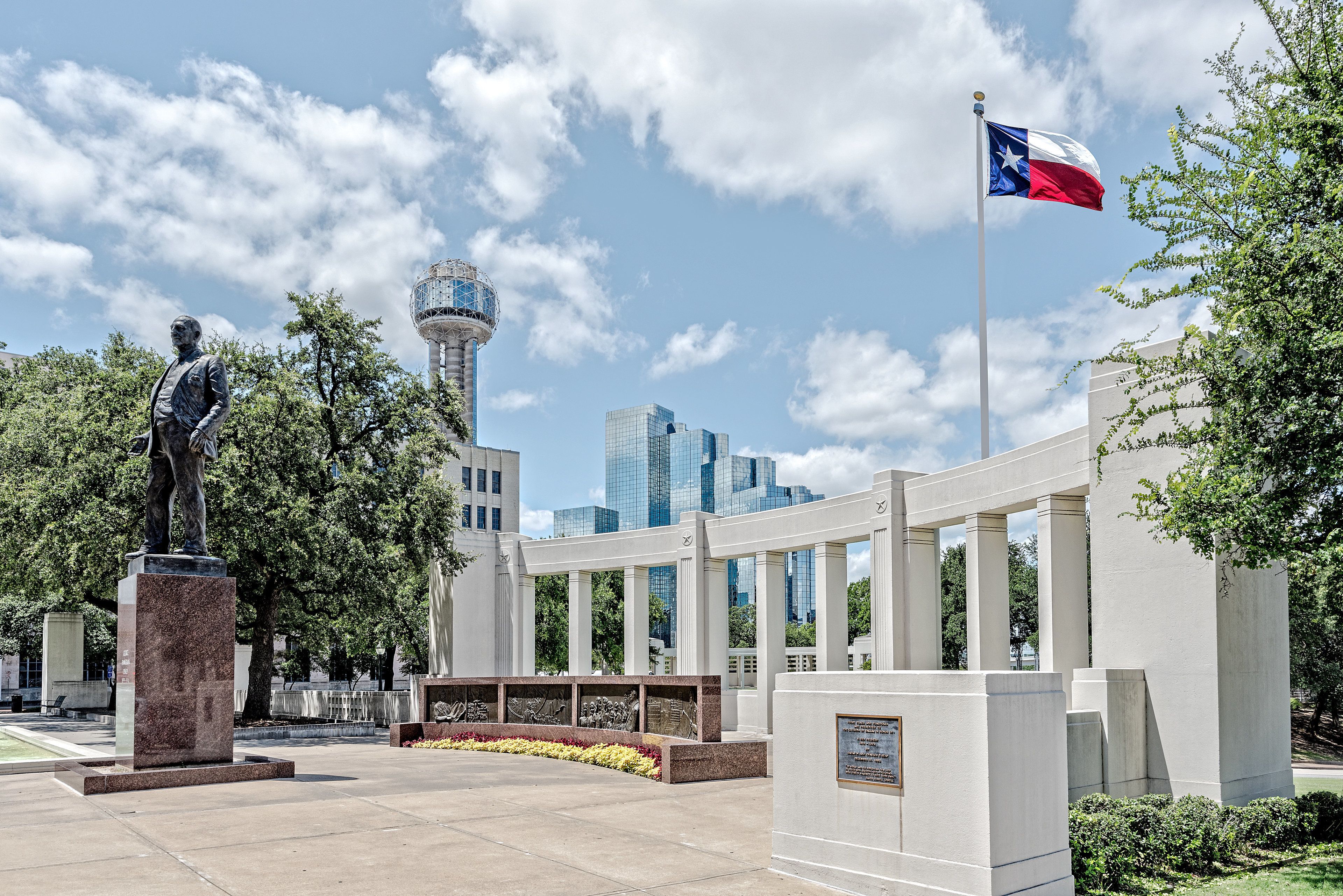 Indigo Dallas Downtown