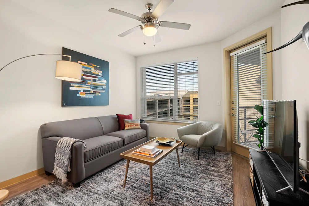 Kasa Dallas Medical District Apartments