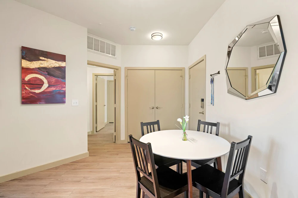 Kasa Dallas Medical District Apartments