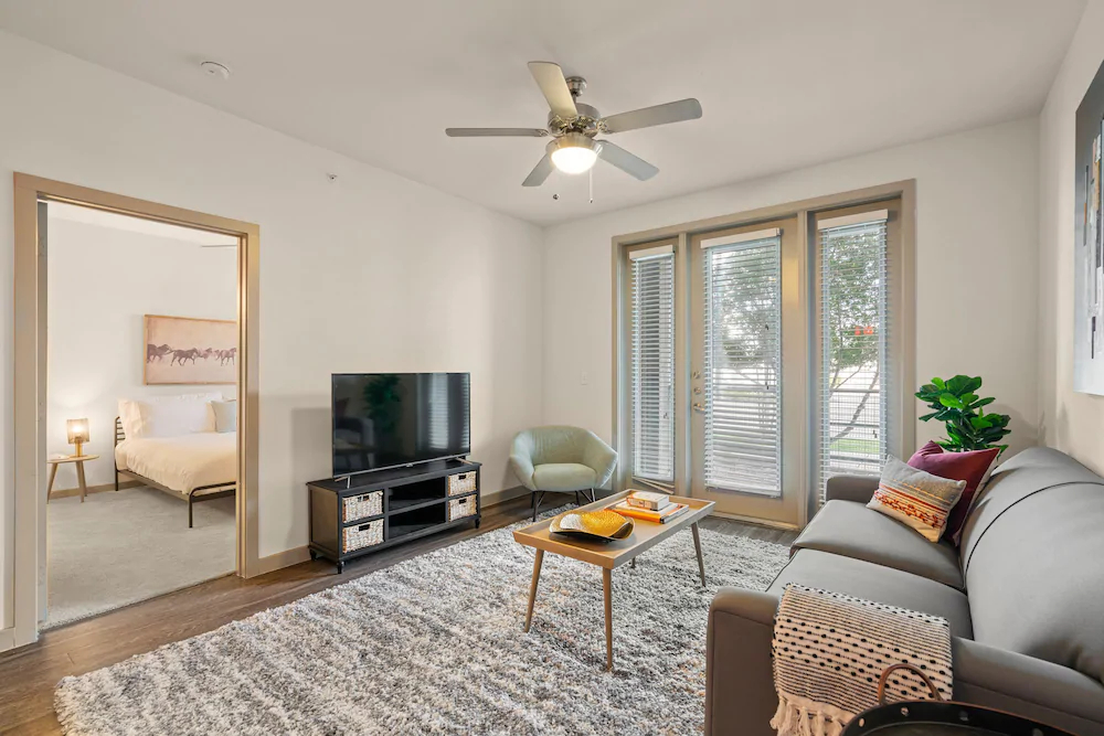 Kasa Dallas Medical District Apartments