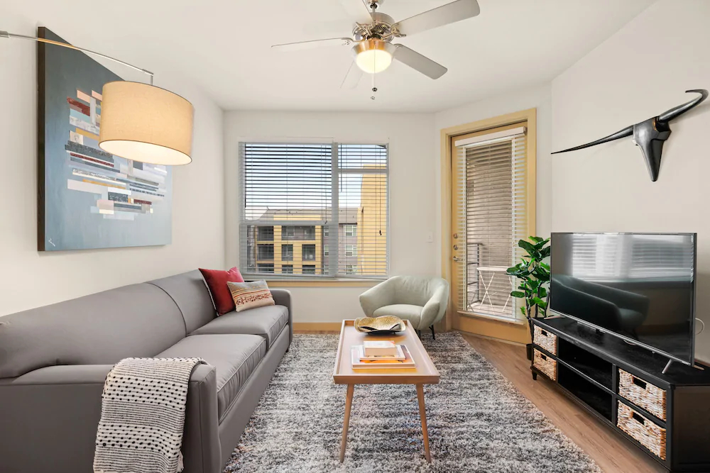 Kasa Dallas Medical District Apartments