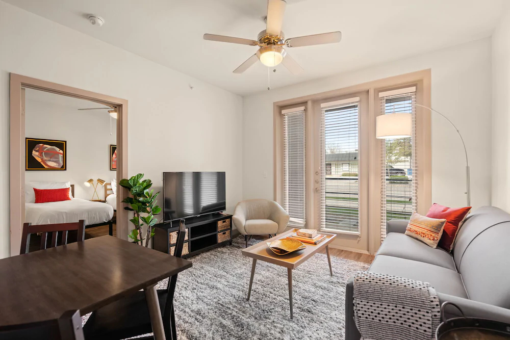 Kasa Dallas Medical District Apartments