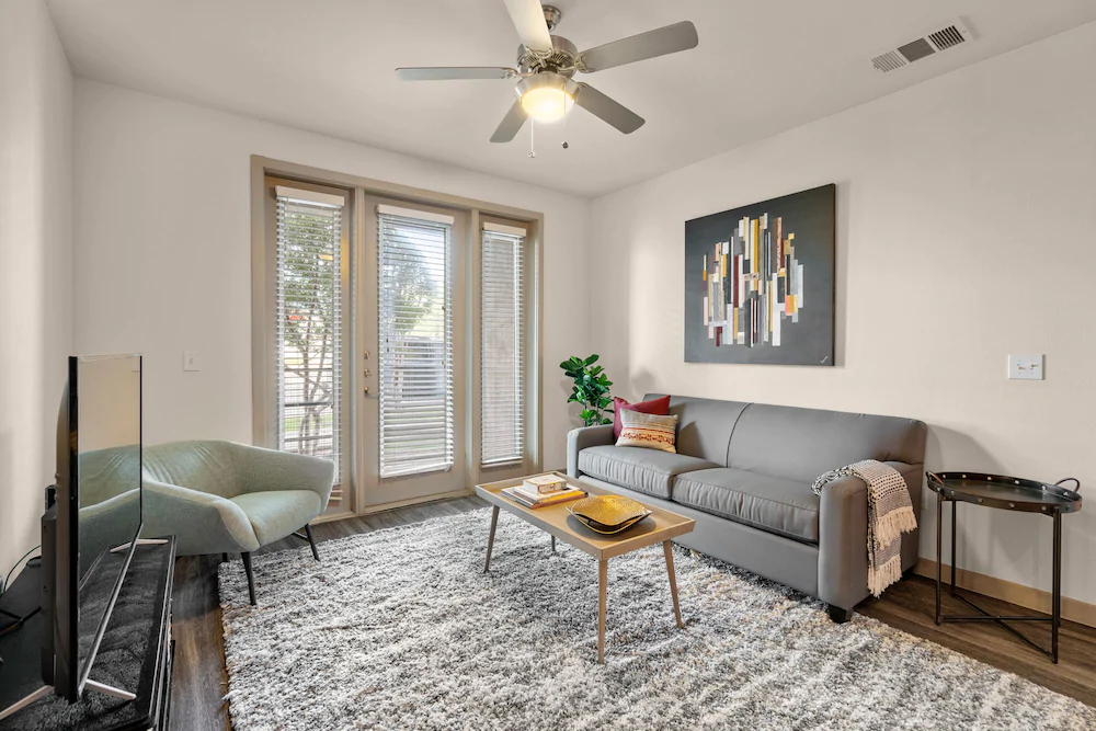 Kasa Dallas Medical District Apartments