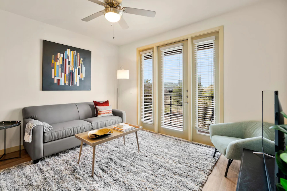 Kasa Dallas Medical District Apartments