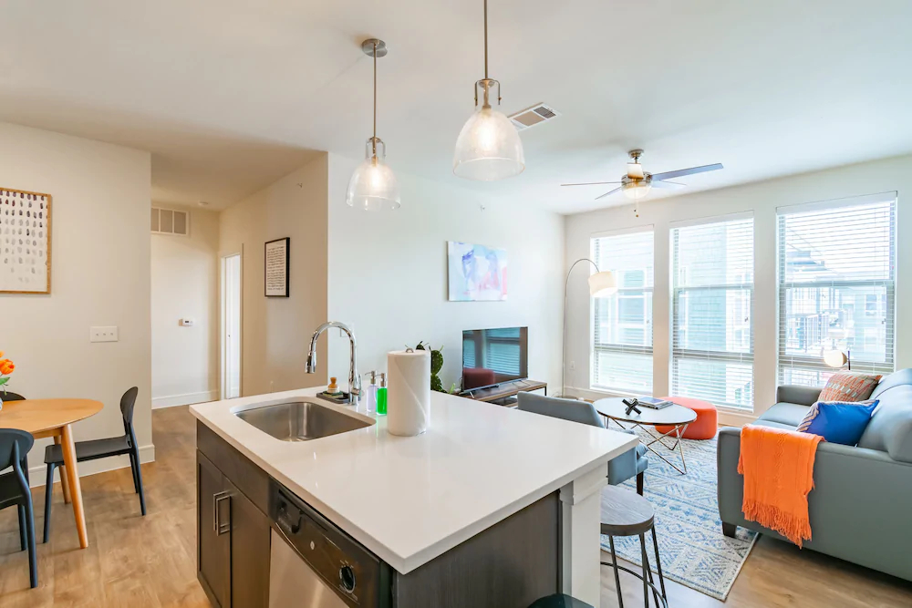 Kasa Dallas North Apartments
