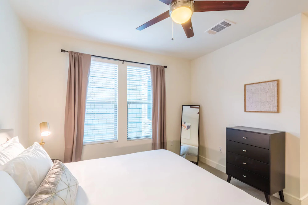 Kasa Dallas North Apartments