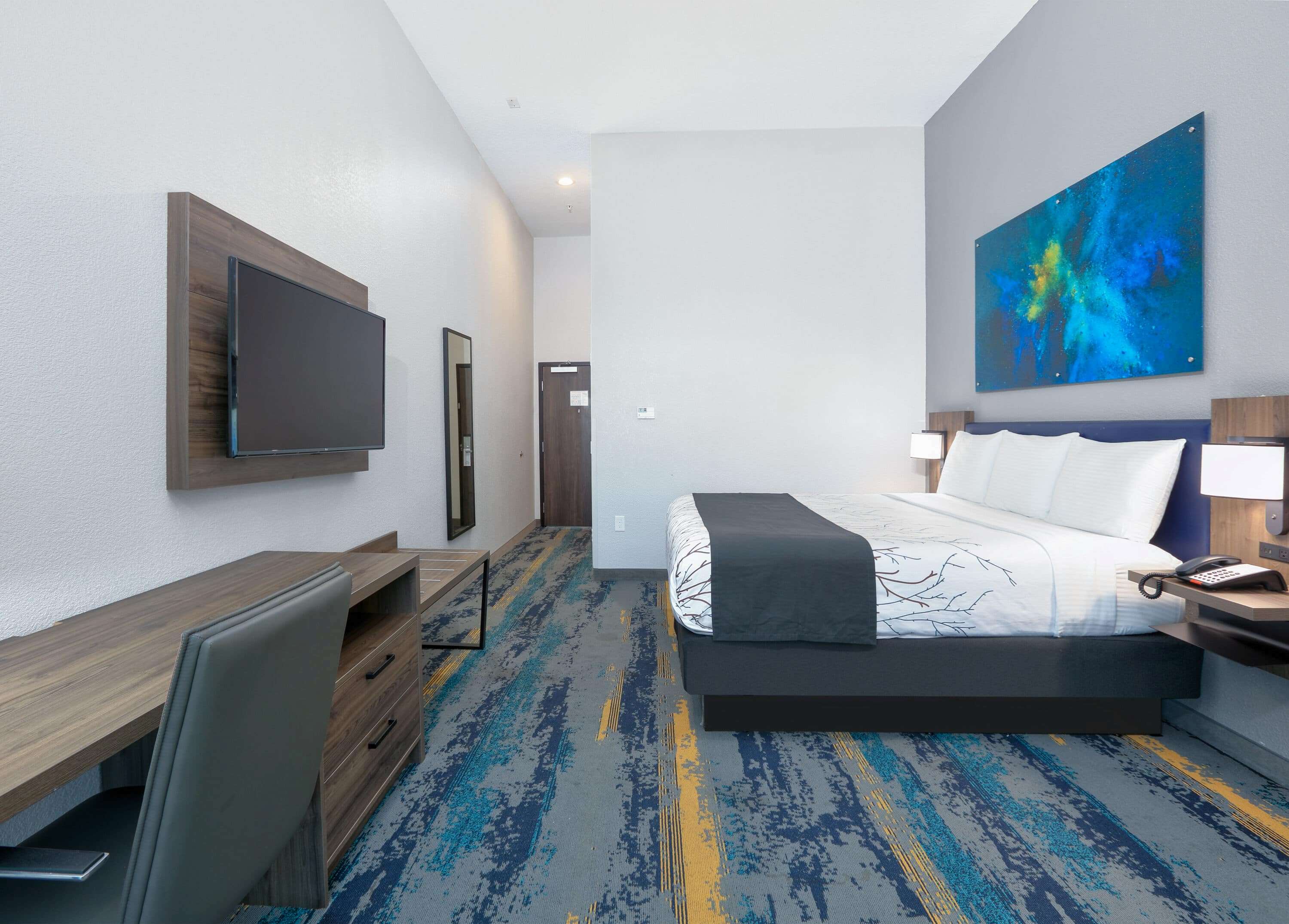 La Quinta Inn & Suites by Wyndham Dallas/Fairpark