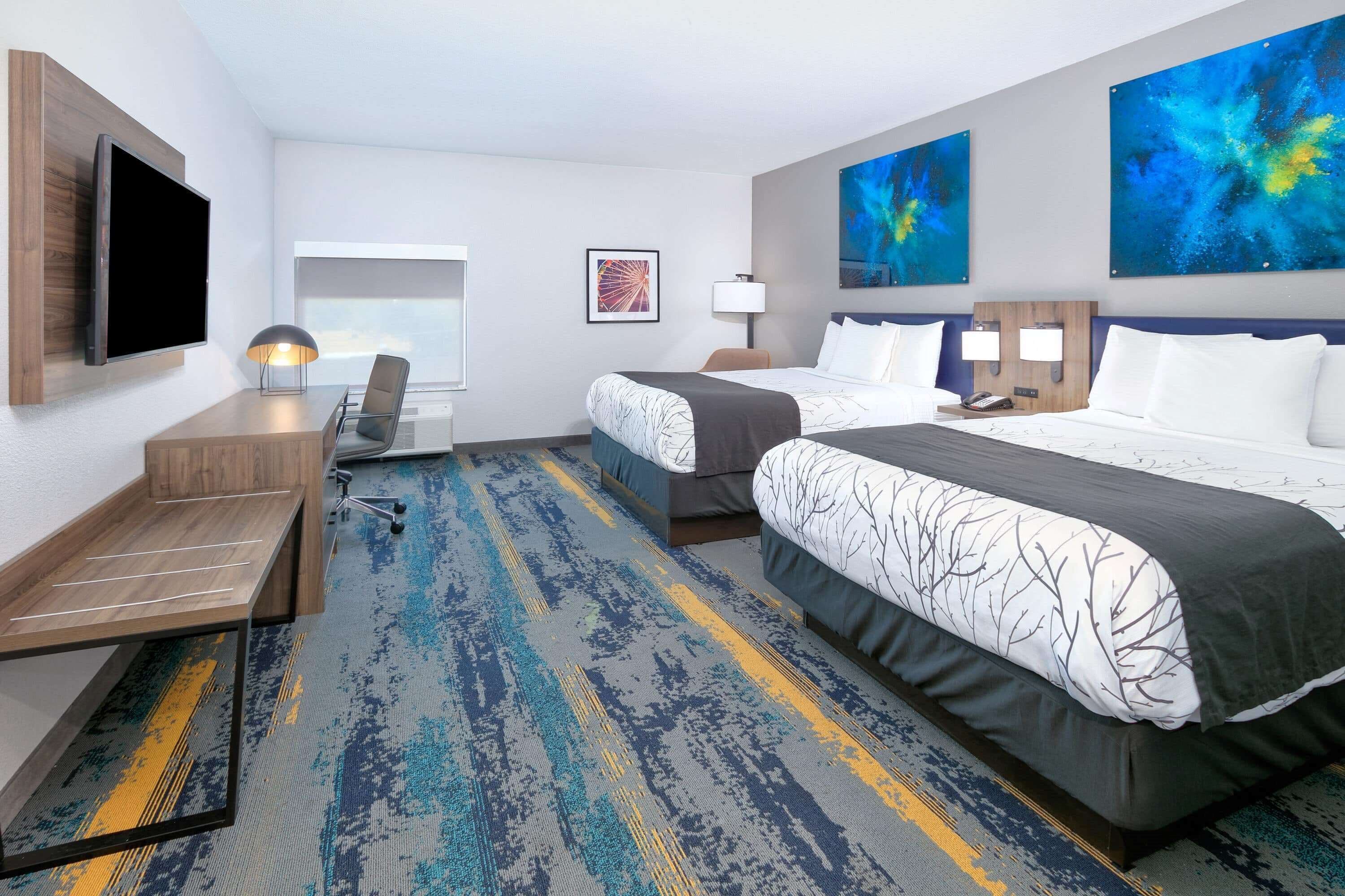 La Quinta Inn & Suites by Wyndham Dallas/Fairpark