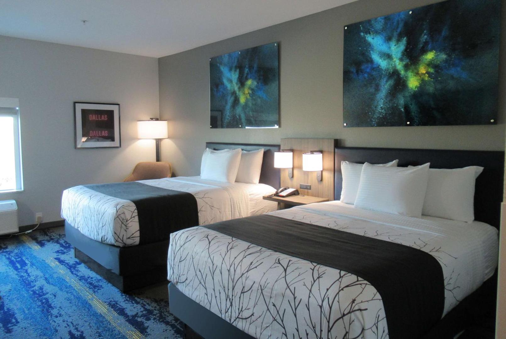 La Quinta Inn & Suites by Wyndham Dallas/Fairpark