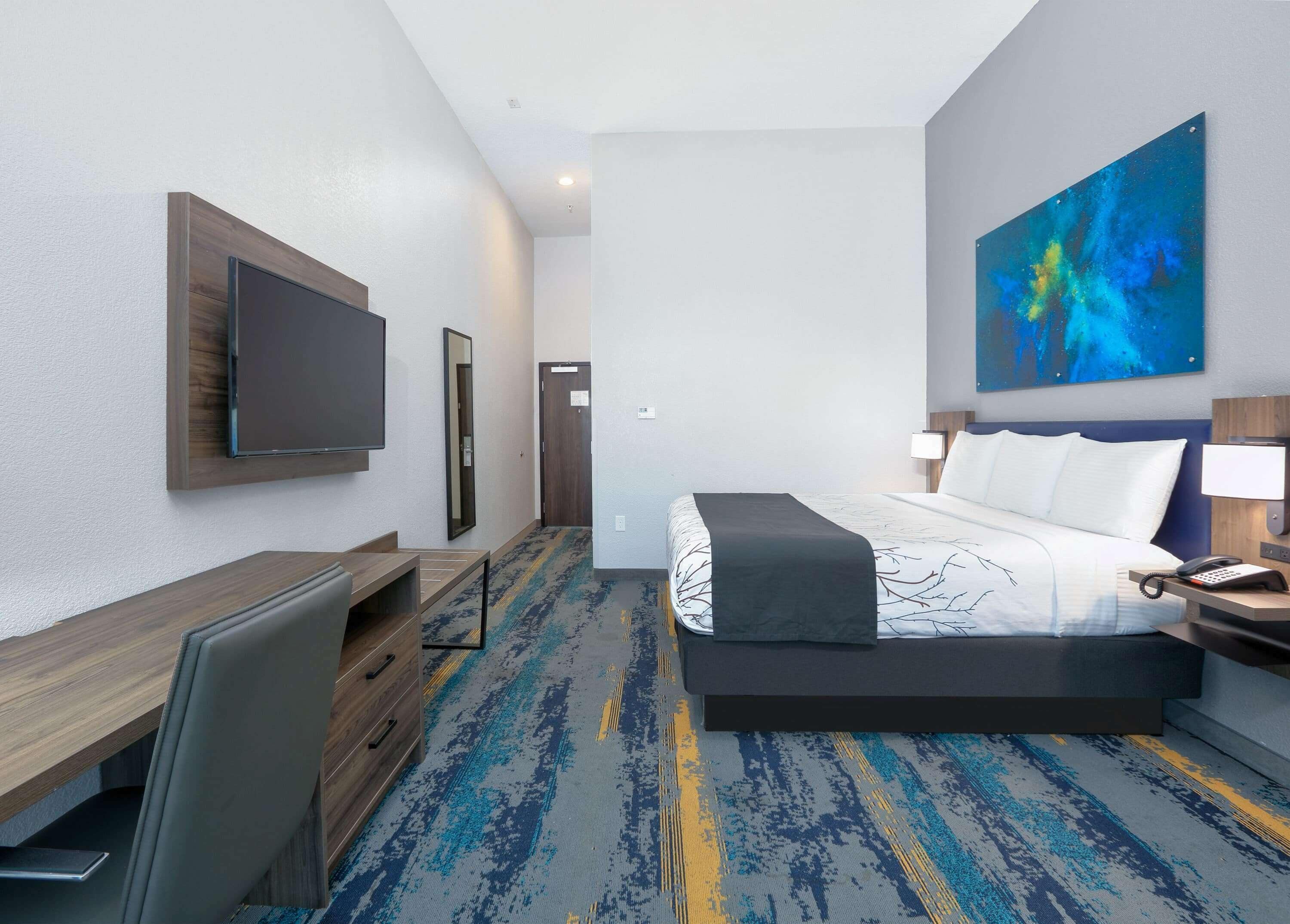 La Quinta Inn & Suites by Wyndham Dallas/Fairpark